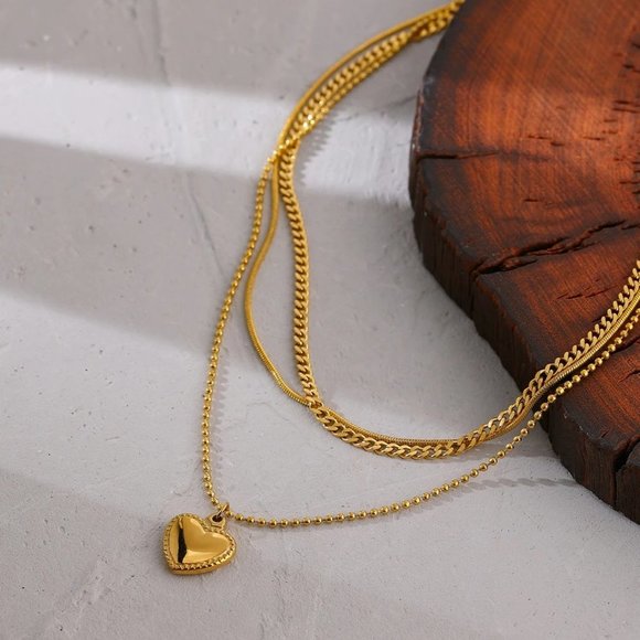 Jewelry - NEW 18K Gold Plated Link Chain Triple Layer Heart Necklace